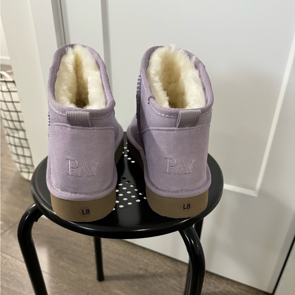 Peter Alexander UGG style slippers - Picture 2 of 5